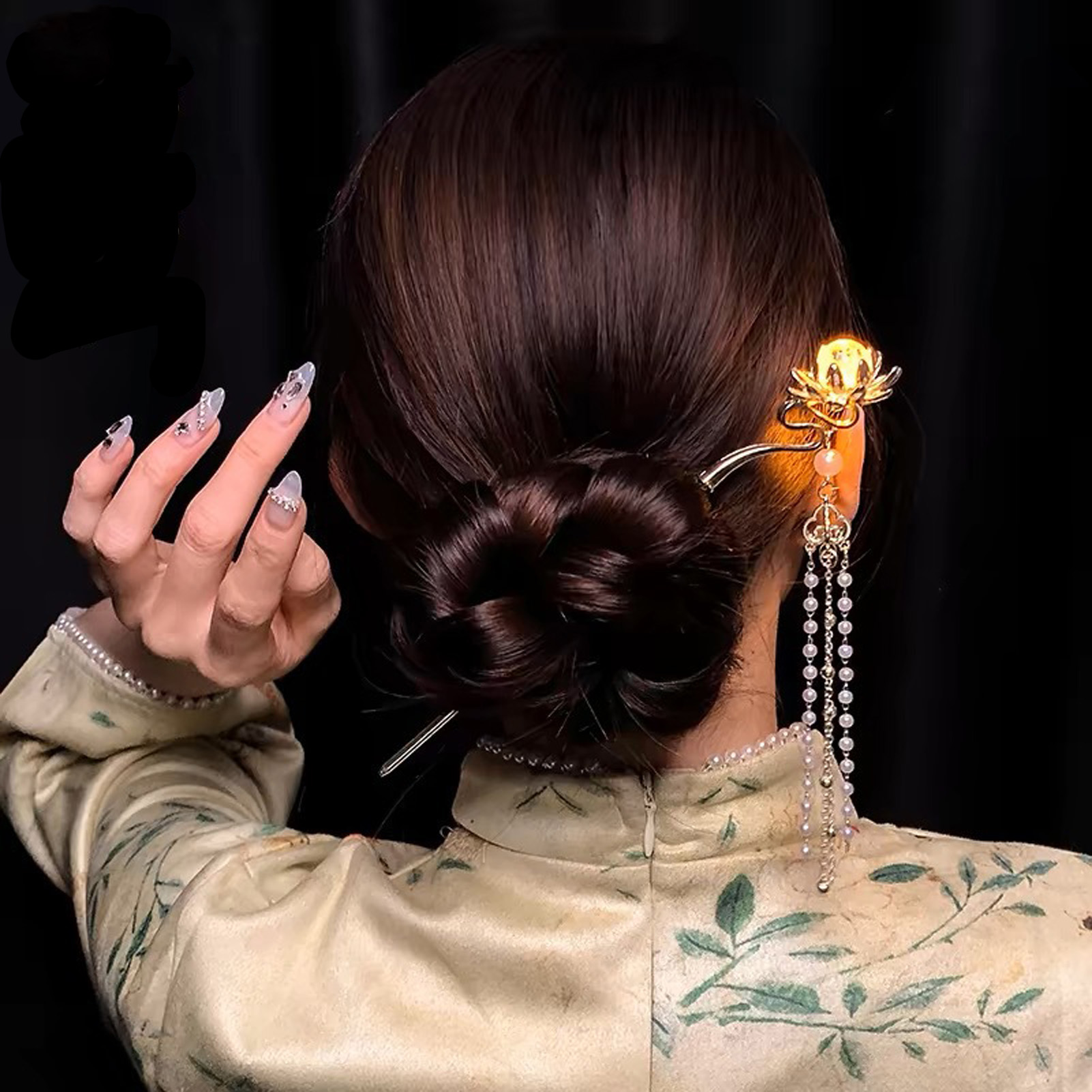 発光花ヘアピン絶妙な蓮の花のタッセルヘアスティックエレガント - Women Fashion Hub のレビューと価格