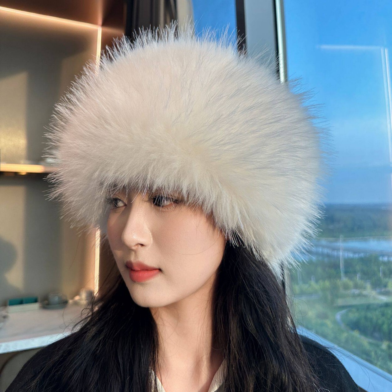 柔らかなフェイクフォックスファーの円形オープントップハット、 - Women Fashion Hats のレビューと価格