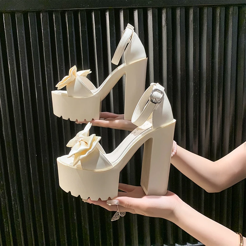 女性サンダル 2025 新しい夏の靴トレンド黒、白ファッショ - Women Fashion Trend 2025 のレビューと価格